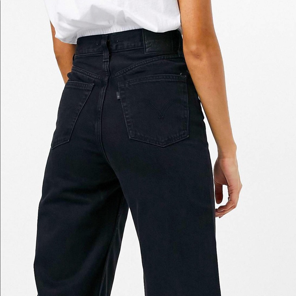 NWOT Levi’s High Loose Trainwreck Jeans - Size 26